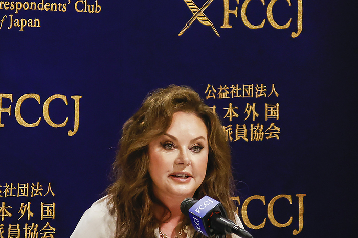 Sarah Brightman and YOSHIKI meet in Tokyo English artist Sarah Brightman speaks during a news conference at the Foreign Correspondents  Club of Japan on June 30, 2022, in Tokyo, Japan. English classical crossover soprano singer and actress Sarah Brightman and Japanese songwriter, drummer, classically trained pianist and Leader of X JAPAN came to the Club to announce their next Christmas collaboration concert in Japan.  Photo by Rodrigo Reyes Marin AFLO 