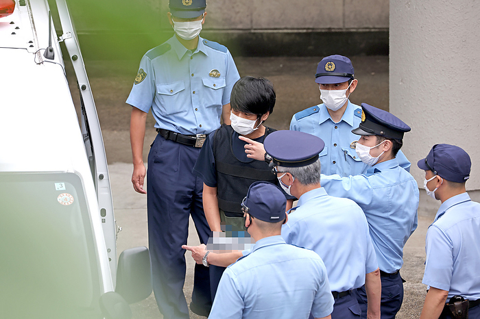 Former Prime Minister Abe shot and killed  Yamagami suspect sent to prison Suspect Tetsuya Yamagami to be sent to prison for murder in shooting of former Prime Minister Shinzo Abe  Nara Prefectural Police, Nara West Station, July 10, 2022