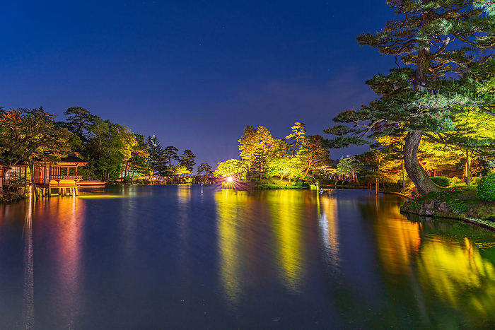 Kenrokuen Garden, Ishikawa Prefecture Lighting up
