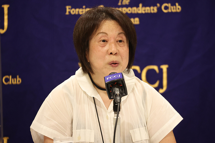 Organizers of the Jingu Gaien protect groups hold a press conference to ptotect from redevelopment August 1, 2022, Tokyo, Japan   Naoko Nishikawa, Kenchiku  architecture  Journal editor in chief and organizer of Jingu Gaien wo Mamoru Yushi Net speaks at a press conference at the Foreign Correspondents  Club of Japan in Tokyo on Monday, August 1, 2022. Tokyo Metropolitan Government has plan to redevelopment of the Jingu Gaien sports facilities and green area. Nishikawa urged the development plan which would chop down many trees in the area.        Photo by Yoshio Tsunoda AFLO 
