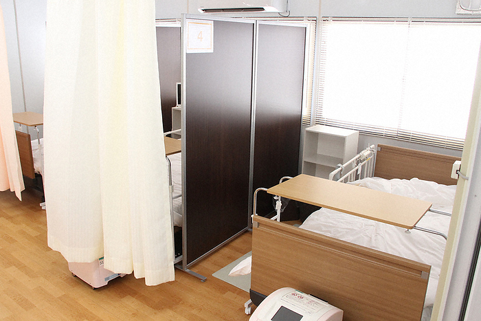 The facility is single story and barrier free. It is separated by curtains and partitions. The facility is one story and barrier free. It is separated by curtains and partitions   1:00 p.m. on August 8, 2022 in Tokorozawa City. 6 minutes, photo by Reiko Oka