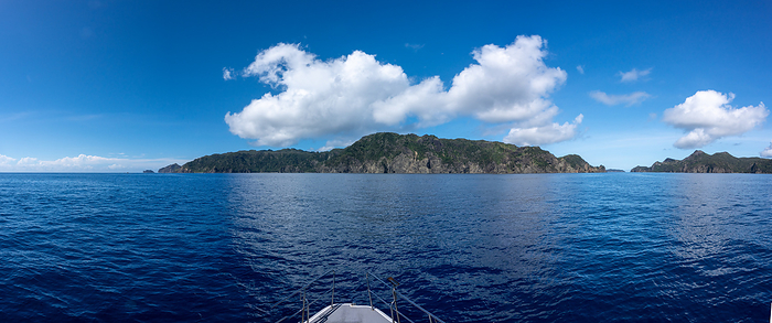 Ogasawara Little Brother Island and Big Brother Island Brother Island  center  and Brother Island  right  seen from the boat Panorama Composite