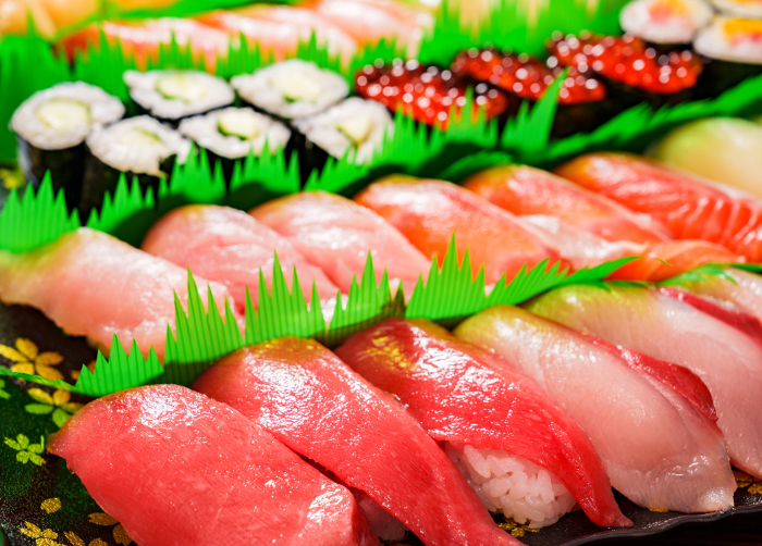 Sushi Sushi [Image of delivery of sushi tubs]