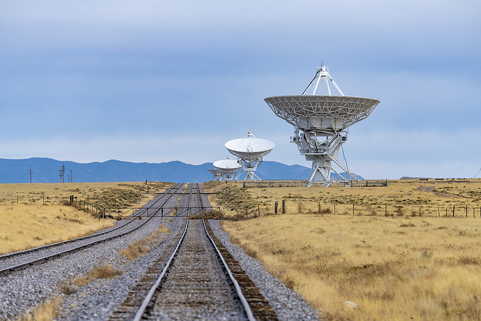 Some of the many Radio Telescopes around the National Radio Astronomy Observatory Very Large Array complex in New Mexico including the tracks used to move the dishes; Magdelena, New Mexico, United States of America, Photo by Doug Ogden / Design Pics