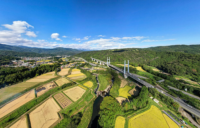 Rural landscape of Takenoshita, Shizuoka Prefecture Rural landscape of Takenoshita, Oyama Town and the Tomei Expressway