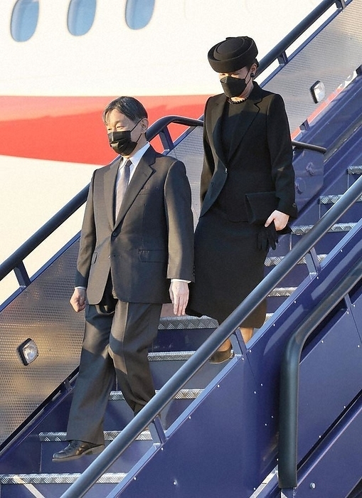 Their Majesties the Emperor and Empress arrive in the UK Their Majesties the Emperor and Empress arrive in the U.K. on March 17  Representative photo by Kyodo 