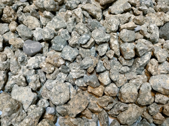 Mulberry stone, one surface, pebble aggregate