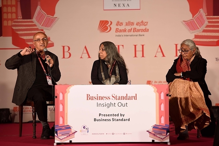 Hirschmander. JAIPUR, INDIA   JANUARY 25: Aruna Roy and Harsh Mander in conversation with Urvashi Butalia during  The Right to Know  session at ZEE Jaipur Literature Festival 2019 at Diggi Palace on January 25, 2019 in Jaipur, India.  Photo by Amal KS Hindustan Times  ZEE Jaipur Literature Festival 2019 PUBLICATIONxNOTxINxIND  