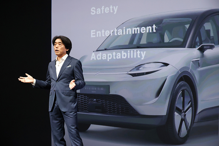 Sony Honda Mobility announces their road map for they electric vehicle October 13, 2022, Tokyo, Japan   Newly appointed Sony Honda Mobility  SHM  president and COO Izumi Kawanishi from Sony announces to establish the new electric vehicle company SHM and its road map of their products in Tokyo on Thursday, October 13, 2022. Pre orders for the first product will begin in 2025 and first delivery will start in the United States in 2026.       Photo by Yoshio Tsunoda AFLO 