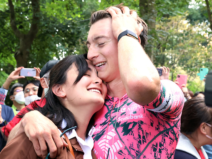 2022 Japan Cup Cycle Road Race October 16, 2022, Utsunomiya, Japan   American cyclist Neilson Powless  R  of EF Education Easypost hugs with his wife after he won the Japan Cup Cycle Roadrace in Utsunomiya, 100km north of Tokyo on Sunday, October 16, 2022. Powless won the race while his teammate Andrea Piccolo of Italy finished the second.       Photo by Yoshio Tsunoda AFLO  