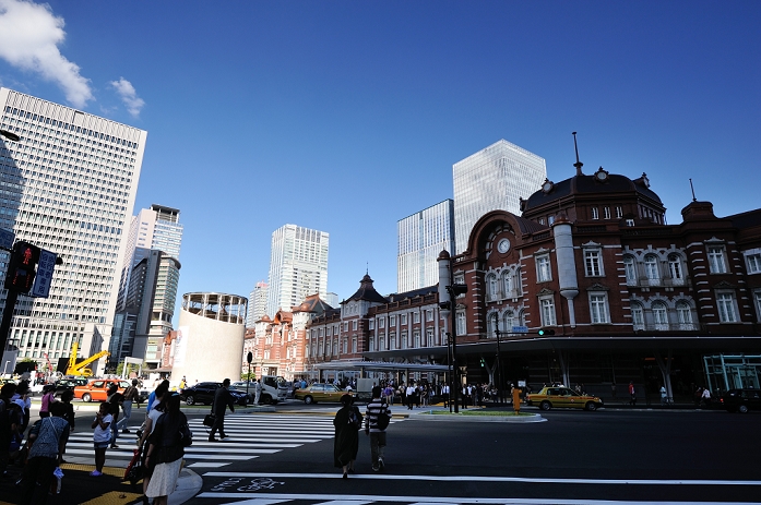 Tokyo Station red brick station building opens. Reproduction of the exterior appearance of the station as it was when it was first built October 1, 2012, Tokyo, Japan   The main entrance of the newly refurbished Tokyo Station is seen in Tokyo on Monday, October 1, 2012. Station re opened after completion of a five year restoration project to return the capital s gateway to its original design dating back to 1914.  Photo by Masahiro Tsurugi AFLO   ty .