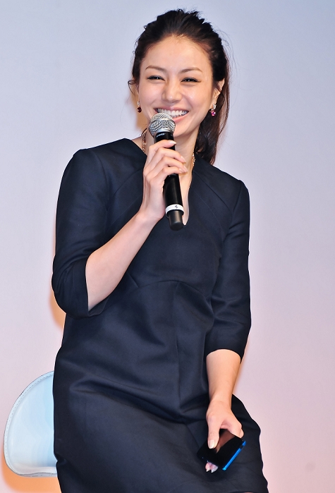 Haruka Igawa, Oct 17, 2012 : KDDI, Haruka Igawa, Oct 17, 2012, Tokyo, Japan : Actress Haruka Igawa attends a press conference in Tokyo, Japan, on October 17, 2012.