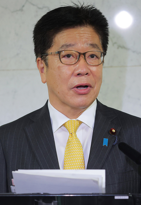 Concerns about simultaneous outbreak of corona influenza, Minister of Health, Labor and Welfare Kato calls for countermeasures Minister of Health, Labor and Welfare Katsunobu Kato calls for action in preparation for a simultaneous outbreak of new coronas and seasonal influenza.