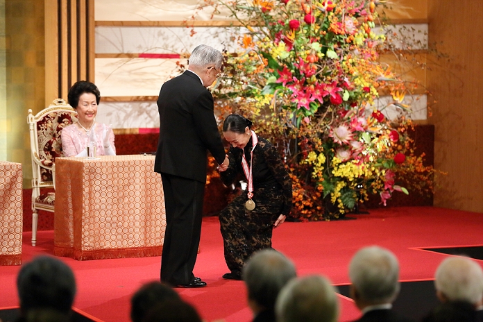 The 24th World Culture Prize Morishita and others win awards  Prince Hitachi presents a gold medal to ballet dancer Yoko Morishita during the 24th Praemium Imperiale Awards ceremony in Tokyo, Japan, 23 October 2012. The award is presented annually by the Japan Art Association.  Photo by Motoo Naka AFLO 