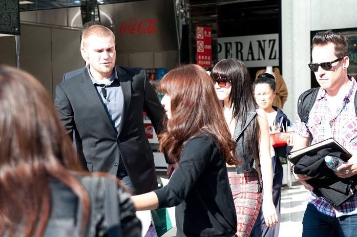 Carly Rae Jepson, Nov 07, 2012 :  Tokyo, Japan : Carly Rae Jepson comes outside of Studio Alta in Shinjuku, where she is participating as a special guest for Fuji television's 
