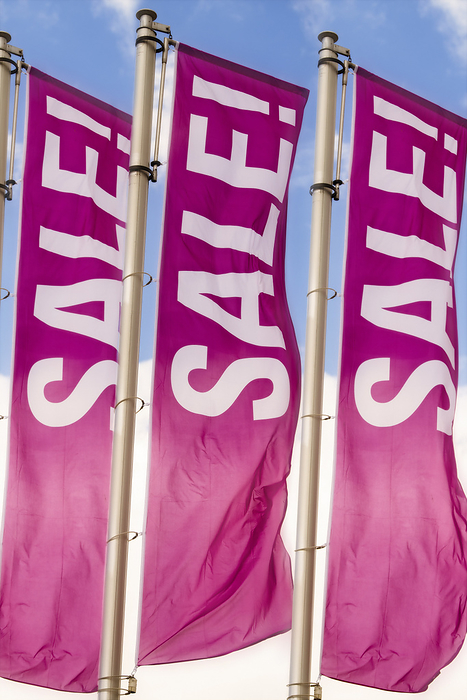 Flags with the slogan Sale