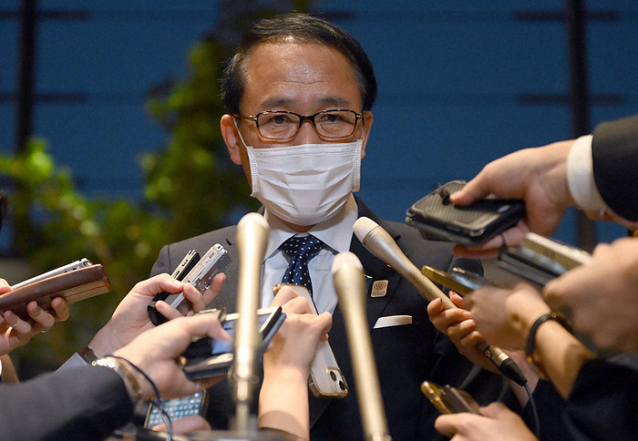 Justice Minister Banashi resigns, effectively ousted for gaffe over death penalty Yasuhiro Hanashi, Minister of Justice, answers questions from reporters after submitting his resignation to Prime Minister Fumio Kishida, in Chiyoda ku, Tokyo, Japan, at 5:02 p.m. on November 11, 2022.