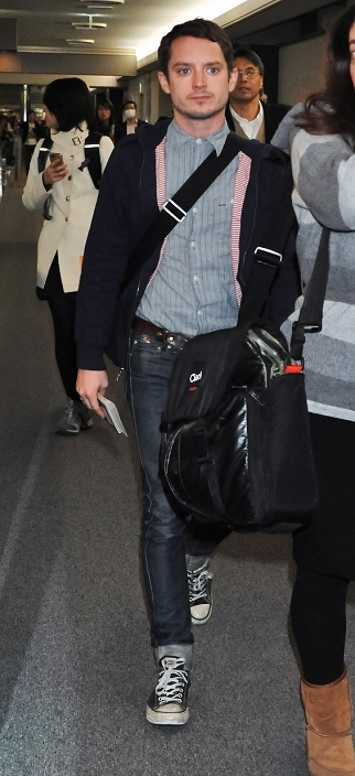 Elijah Wood, Nov 30, 2012 : Tokyo, Japan : Actor Elijah Wood arrives at Narita International Airport in Chiba prefecture, Japan on November 30, 2012.