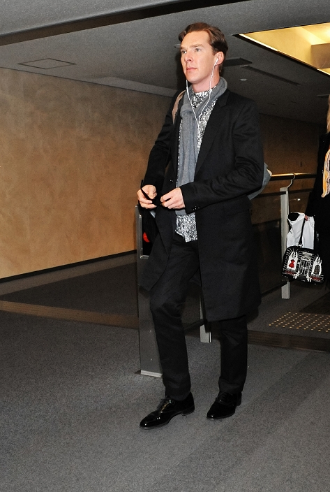 Benedict Cumberbatch, Dec 03, 2012 : Tokyo, Japan : Actor Benedict Cumberbatch arrives at Narita International Airport in Chiba prefecture, Japan on December 3, 2012.
