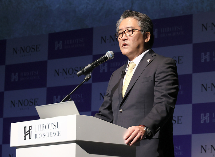 Presentation of  N NOSE plus pancreatic  early stage pancreatic cancer test November 17, 2022, Tokyo, Japan   Takaaki Hirotsu, founder of Hirotsu Bioscience announces the company develops the pancreatic cancer screening test  N Nose plus Pancreas  using user s urine in Tokyo on Thursday, November 17, 2022. Hirotsu Bioscience developed the new cancer specific test using genetically modifying C. elegans nematodes which react to smell of urine of patients of pancreatic cancer.     Photo by Yoshio Tsunoda AFLO  