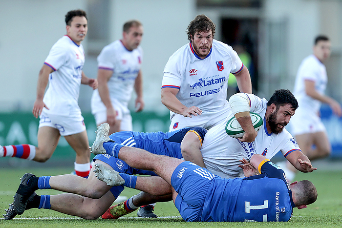 Salvador Lues with Thomas Connolly and Marcus Hanan 18 11 2022 Rugby Friendly, Energia Park, Donnybrook, Dublin 18 11 2022 Leinster vs Chile Chile s Salvador Lues with Thomas Connolly and Marcus Hanan of Leinster Mandatory Credit  INPHO Laszlo Geczo