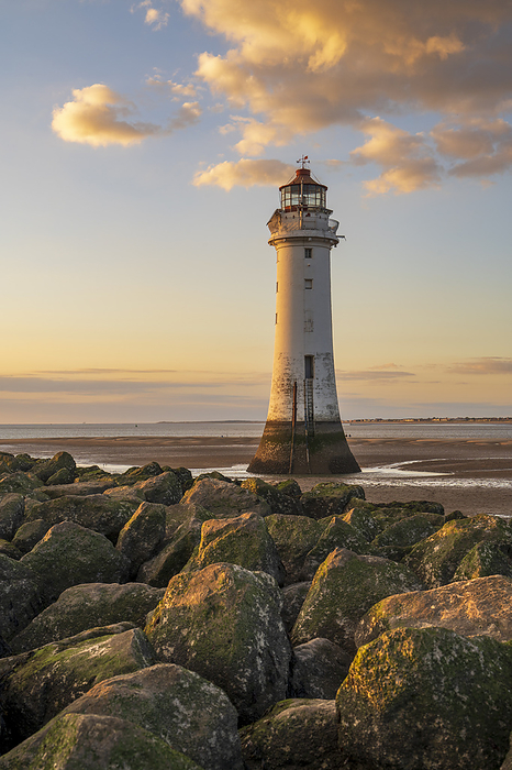 Perch Rock lightouse, The Wirral, New Brighton, Cheshire Perch Rock lighthouse, The Wirral, New Brighton, Cheshire, England, United Kingdom, Europe, Photo by Ed Rhodes