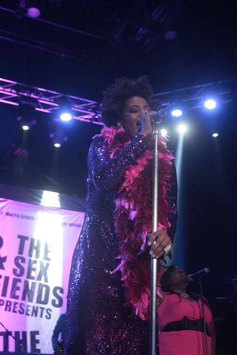 Macy Gray, Dec 11, 2012 : Macy Gray held a concert in Hong Kong, China on Tuesday December 11, 2012.