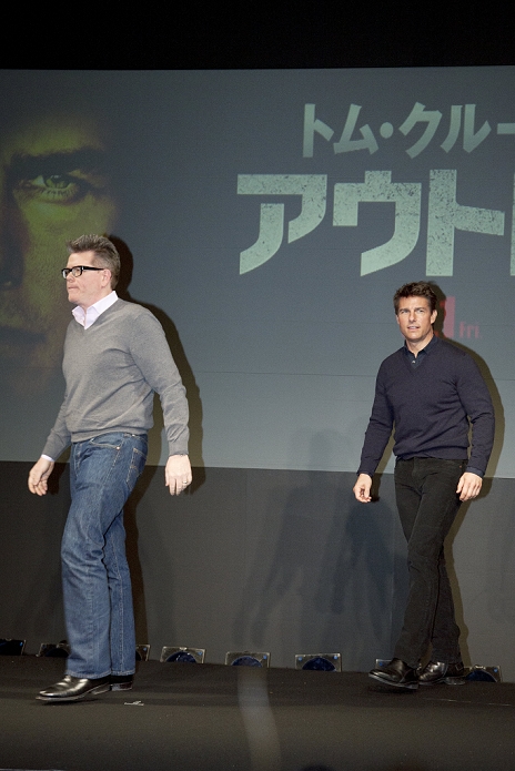 Christopher McQuarrie and Tom Cruise, Jan 09, 2013 : Tokyo, Japan - (L-R) Christopher McQuarrie and Tom Cruise walk on stage during a press conference for 