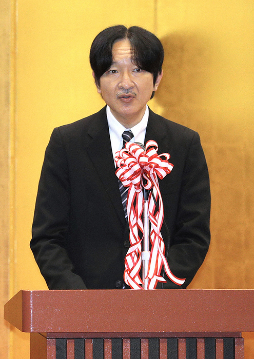 Prince Akishino delivers an address at the  Ceremony Commemorating the 150th Anniversary of Hisamatsu Elementary School and the 80th Anniversary of Hisamatsu Kindergarten in Chuo ku, Tokyo. Prince Akishino delivers an address at the  Ceremony Commemorating the 150th Anniversary of Hisamatsu Elementary School and the 80th Anniversary of Hisamatsu Kindergarten  at 10:26 a.m. on December 3, 2022  photo by representative .