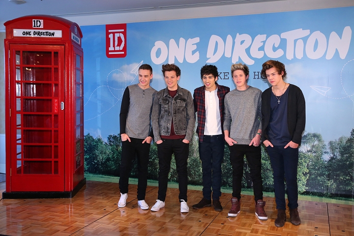 Liam Payne, Louis Tomlinson, Zayn Malik, Niall Horan and Harry Styles, Jan 18, 2013 :One Direction in Japan, January 18th 2013, Tokyo, Japan. (L-R) Liam Payne, Louis Tomlinson, Zayn Malik, Niall Horan, Harry Styles and Japanese actress Maki Horikita. One Direction's first press conference in Japan to promote their new album Take Me Home. The boy band is here for 3 days and will appear on Japanese TV's Friday night music show tonight before hosting a fan party on Saturday.  (Photo by AFLO)