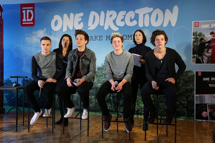Liam Payne, Louis Tomlinson, Niall Horan and Harry Styles, Jan 18, 2013 :One Direction in Japan, January 18th 2013, Tokyo, Japan. (L-R) Liam Payne, Louis Tomlinson, Zayn Malik, Niall Horan, Harry Styles and Japanese actress Maki Horikita. One Direction's first press conference in Japan to promote their new album Take Me Home. The boy band is here for 3 days and will appear on Japanese TV's Friday night music show tonight before hosting a fan party on Saturday.  (Photo by AFLO)