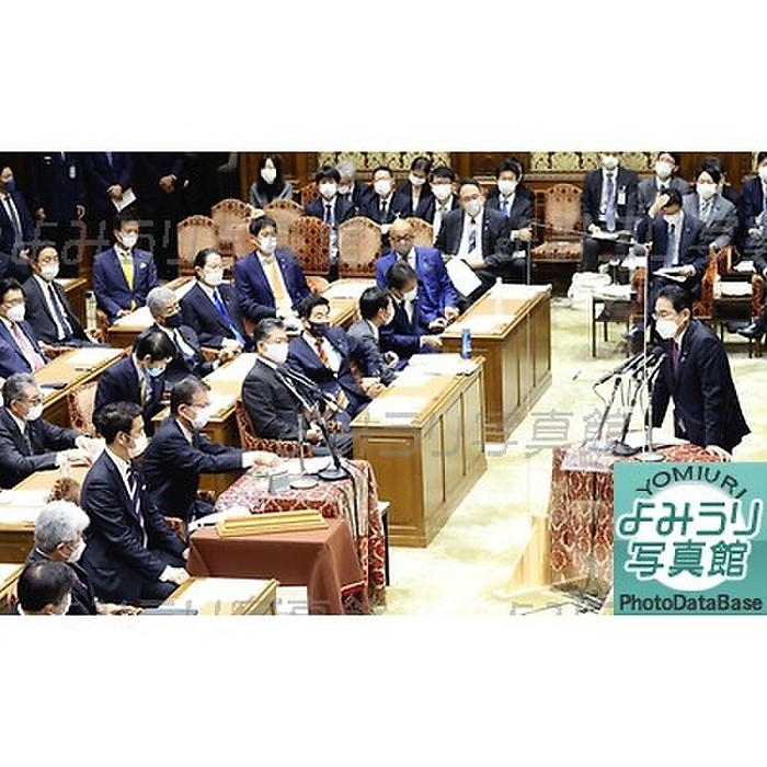Prime Minister Kishida gives an answer over the former Unification Church issue at the Budget Committee of the House of Representatives. Prime Minister Kishida  right  speaks to the Budget Committee of the House of Representatives on the issue of the  Family Association for the Unification of World Peace   former Unification Church . The October 19, 2022, morning edition of the National Diet contained the following article:  Discussion of bill to help former Unification Church urged, PM eyeing submission to Diet   Japanese only .