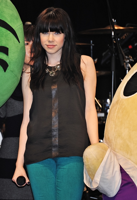 Carly Rae Jepsen, Feb 01, 2013 :  Canadian singer Carly Rae Jepsen attends a photo session with Japan's local mascot characters before her concert at Akasa BLITZ in Tokyo, Japan, on February 1, 2013.
