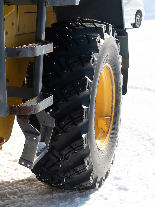 studded snow tire  tire  OLYMPUS DIGITAL CAMERA