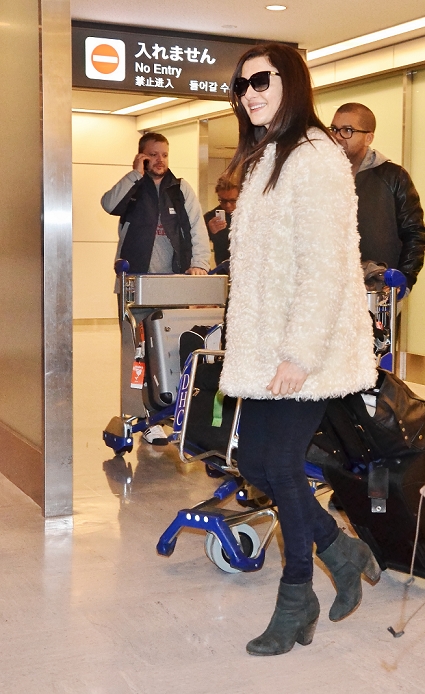 Rachel Weisz, Feb 19, 2013 : Tokyo, Japan : Actress Rachel Weisz arrives at Narita International Airport in Chiba prefecture, Japan on February 19, 2013.