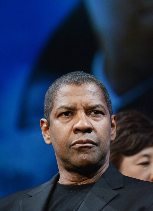 Denzel Washington, Feb 20, 2013 : Tokyo, Japan - Oscar-nominee Denzel Washington appears before Japanese fans in Tokyo on Wednesday, February 20, 2013. The American screen star was in town to promote his latest film 