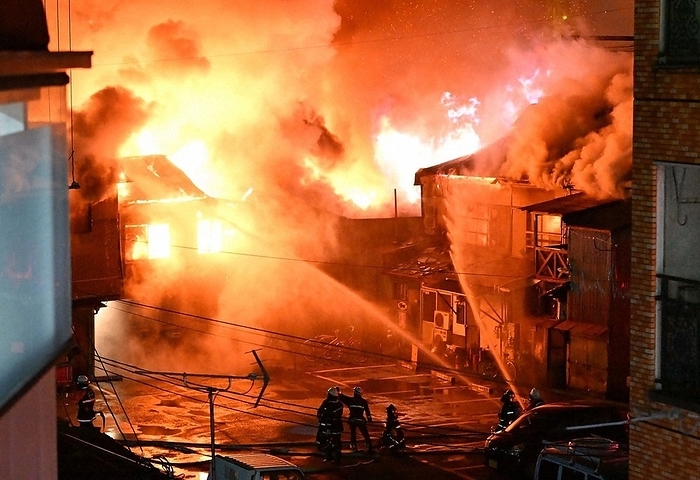 Dangae Market burning heavily in the second major fire after April. Tangae Market burns fiercely in the second major fire since April  people are working to restore the market, which has a history of more than 100 years and is a symbol of the community, in Kokurakita Ward, Kitakyushu City on August 10, 2022.