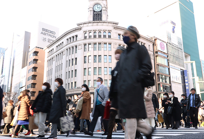 Asakusa, Ginza and Shibuya district are crowded with people amid outreak of the new corona virus January 9, 2023, Tokyo, Japan   People cross a street at Ginza fashion district in Tokyo amid outbreak of the new corona virus on Monday, January 9, 2023.    Photo by Yoshio Tsunoda AFLO 