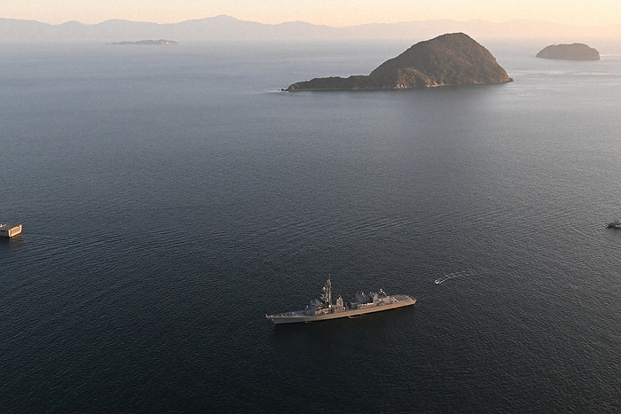 The Self Defense Defense Force vessel  Inazuma  lost navigation off the coast of Yamaguchi Prefecture. The sea area where a naval destroyer became disabled off Suo Oshima and oil flowed out of the water, photographed at 4:50 p.m. on January 10, 2023, in Suo Oshima cho, Yamaguchi Prefecture, Japan, by Hisashi Kamiiriroi from a Honsha helicopter.
