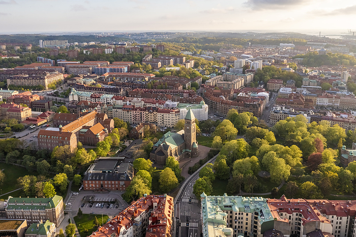Sweden, Vastra Gotaland County, Gothenburg, Aerial view of Lorensberg district with Vasa Church in background