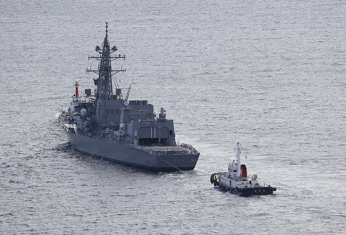 The Self Defense Defense Force vessel  Inazuma  lost navigation off the coast of Yamaguchi Prefecture. The MSDF destroyer  Inazuma  is ejected from the area where it was disabled, off the coast of Suo Oshima cho, Yamaguchi Prefecture, at 8:37 a.m. on January 15, 2023, from a HQ helicopter.