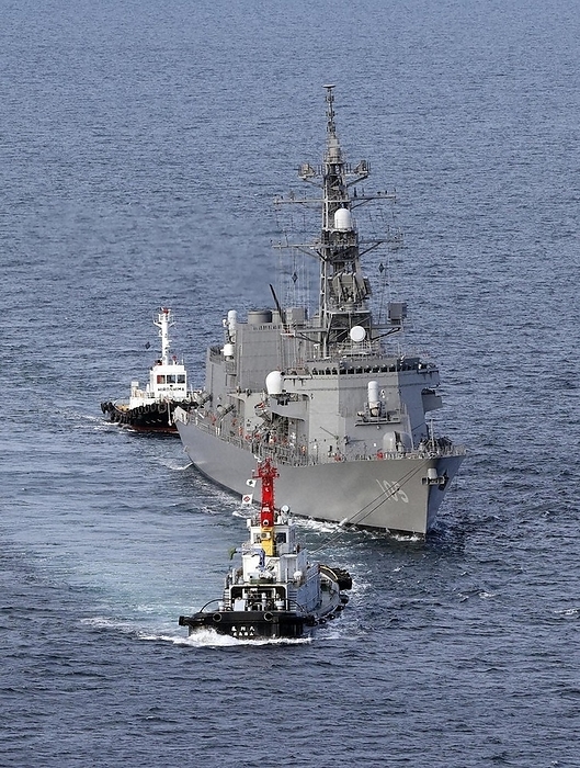 The Self Defense Defense Vessel  Inazuma  lost navigation off the coast of Yamaguchi Prefecture. The destroyer  Inazuma  is ejected from the area where the ship was disabled, off the coast of Suo Oshima cho, Yamaguchi Prefecture, at 8:39 a.m. on January 15, 2023, from a HQ helicopter.