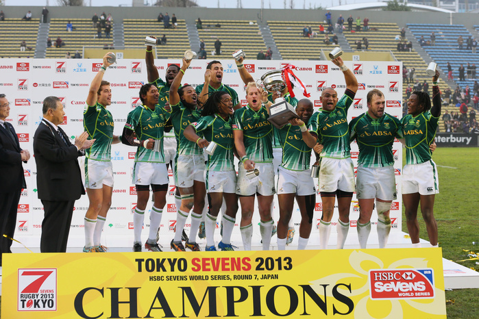 Tokyo Sevens 2013 South Africa won the Cup South Africa team group  RSA ,  MARCH 31, 2013   Rugby :  HSBC Sevens World Series Round7 Japan  Tokyo Sevens 2013  Cup Final  New Zealand 19 24 South Africa  at Prince Chichibu Memorial Stadium, Tokyo, Japan.   Photo by YUTAKA AFLO SPORT   1040 
