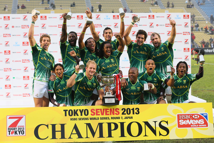 Tokyo Sevens 2013 South Africa won the Cup South Africa team group  RSA ,  MARCH 31, 2013   Rugby :  HSBC Sevens World Series Round7 Japan  Tokyo Sevens 2013  Cup Final  New Zealand 19 24 South Africa  at Prince Chichibu Memorial Stadium, Tokyo, Japan.   Photo by YUTAKA AFLO SPORT   1040 