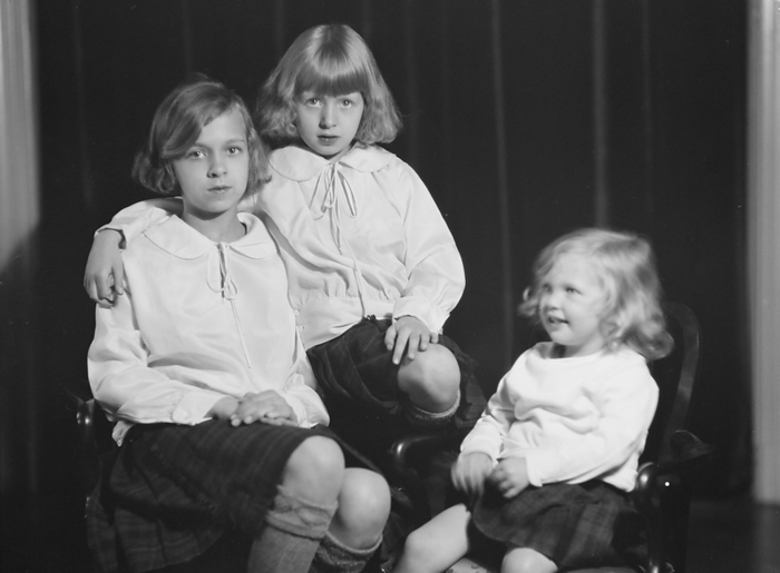Silo, James P., Mr., children of, portrait photograph, 1927 Creator: Arnold Genthe. Silo, James P., Mr., children of, portrait photograph, 1927 Creator: Arnold Genthe.