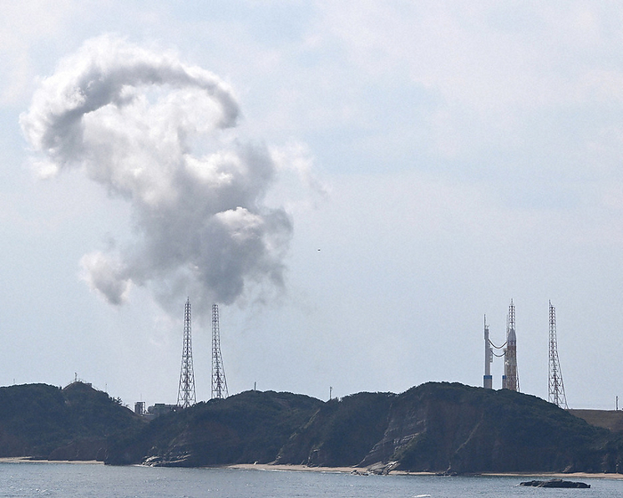 First H3 rocket launch aborted. The first H3 rocket whose launch was aborted at 10:38 a.m. on February 17, 2023, in Minamitane Town, Kagoshima Prefecture  photo by Hitoko Tokuno.