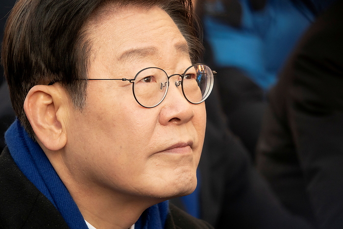 Lee Jae Myung, leader of South Korea s main opposition Democratic Party Lee Jae Myung, Feb 4, 2023 : Leader of South Korea s main opposition Democratic Party  DP , Lee Jae Myung attends a large scale rally to denounce South Korean President Yoon Suk Yeol and the prosecutors  investigations into opposition party figures in Seoul, South Korea. Lee Jae Myung is under investigation over what the prosecutors insist, corruption allegations surrounding a massive development project pushed for in Seongnam, when he was the city s mayor. Lee was a rival of President Yoon in the last presidential election.  Photo by Lee Jae Won AFLO   SOUTH KOREA 