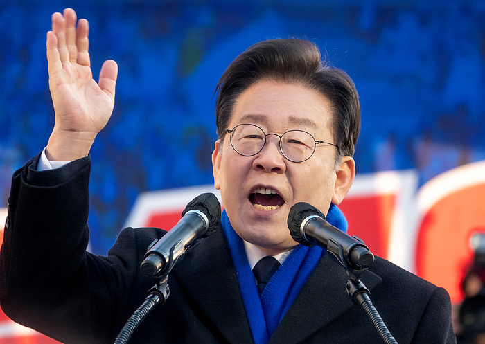 Lee Jae Myung, leader of South Korea s main opposition Democratic Party Lee Jae Myung, Feb 4, 2023 : Leader of South Korea s main opposition Democratic Party  DP , Lee Jae Myung speaks at a large scale rally to denounce South Korean President Yoon Suk Yeol and the prosecutors  investigations into opposition party figures in Seoul, South Korea. Lee Jae Myung is under investigation over what the prosecutors insist, corruption allegations surrounding a massive development project pushed for in Seongnam, when he was the city s mayor. Lee was a rival of President Yoon in the last presidential election.  Photo by Lee Jae Won AFLO   SOUTH KOREA 
