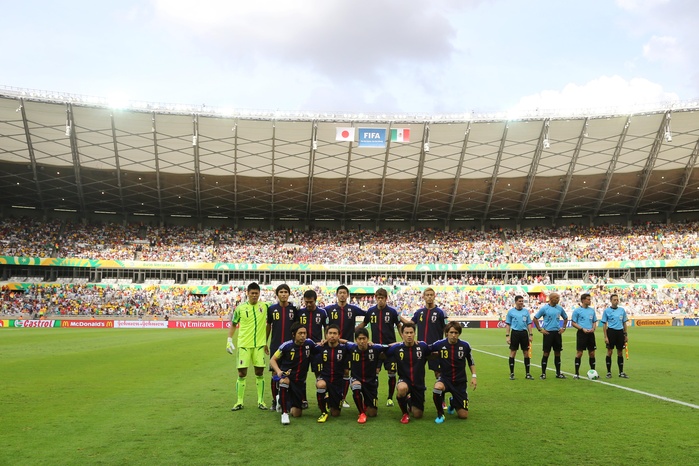 FIFA Confederations Cup 2013 Japan National Team Group Line Up  JPN  June 22, 2013   Football   Soccer :. FIFA Confederations Cup Brazil 2013, Group A match between Japan 1 2 Mexico at Estadio Mineirao, Belo Horizonte, Brazil.   Photo by AFLO SPORT   1045 .