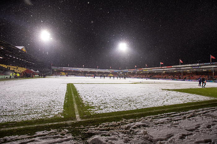 Netherlands: Go Ahead Eagles vs RKC Waalwijk DEVENTER, Stadium De Adelaarshorst, 10 03 2023 , season 2022   2023 , Dutch Eredivisie. during the match Go Ahead Eagles   RKC, stadium overview snow on the pitch match canceled for snow on the pitch 